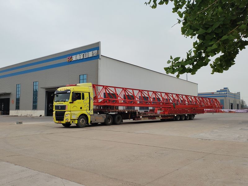 電動葫蘆門式起重機  MH10t—26m 單懸6米 制作完成，發往湖北省黃岡市交付客戶使用。